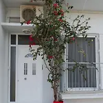 πιθοσ ενοικιαζομενη κατοικια *