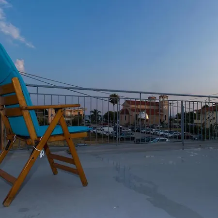 πιθοσ ενοικιαζομενη κατοικια *